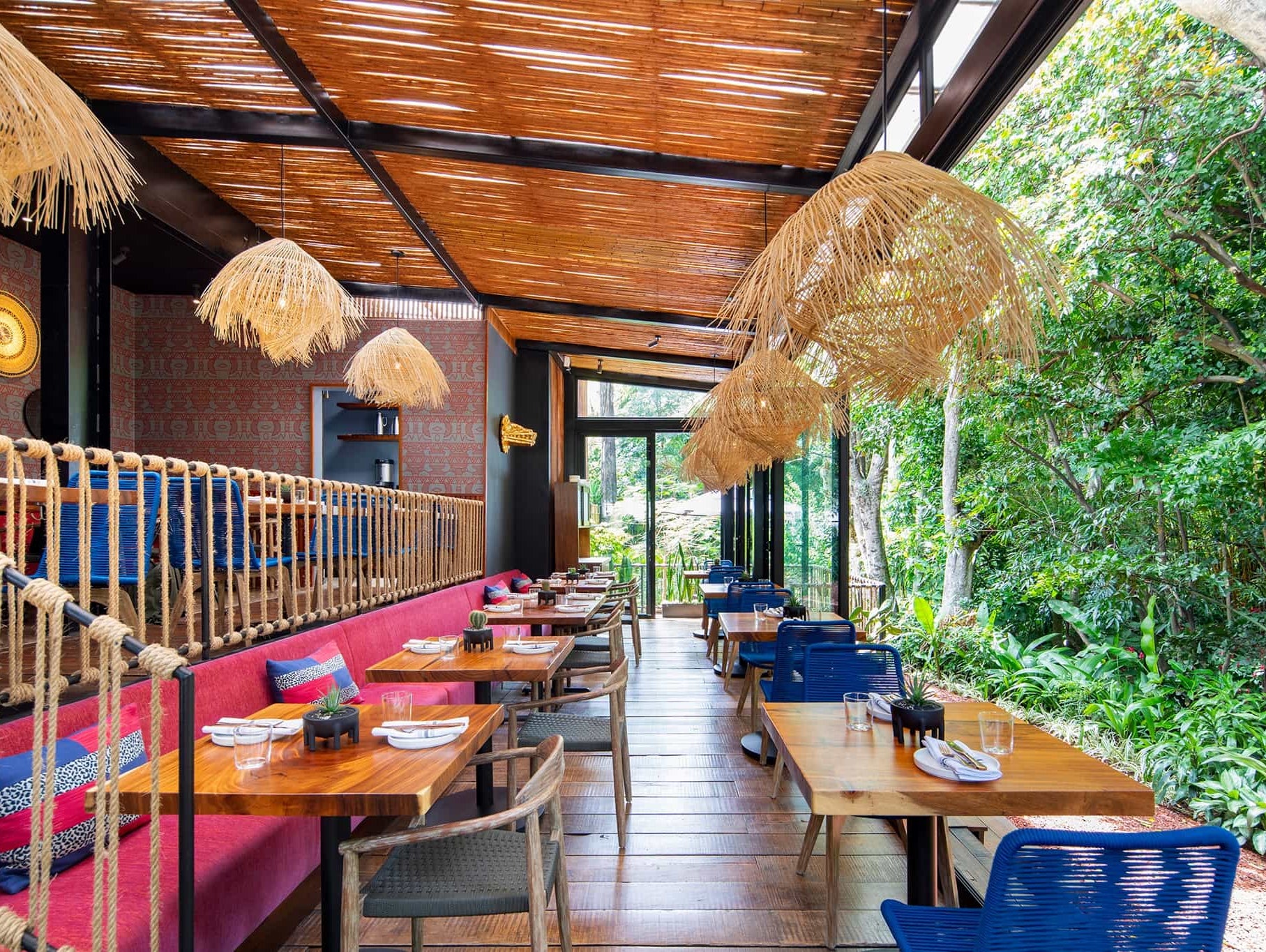 Jaguar Negro - Tropical Mexican oasis with relaxed airs and casual elegance